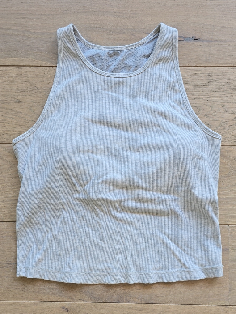 Vuori Women's Ribbed Tank Top in Light Gray M
